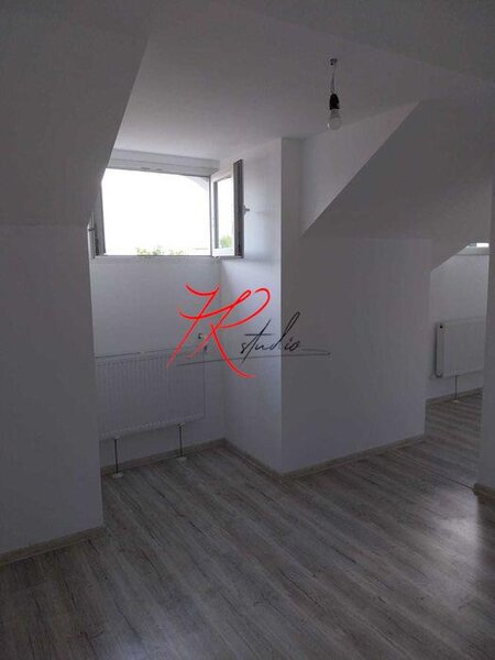 Polona, vanzare apartament 2 camere, bloc mic,