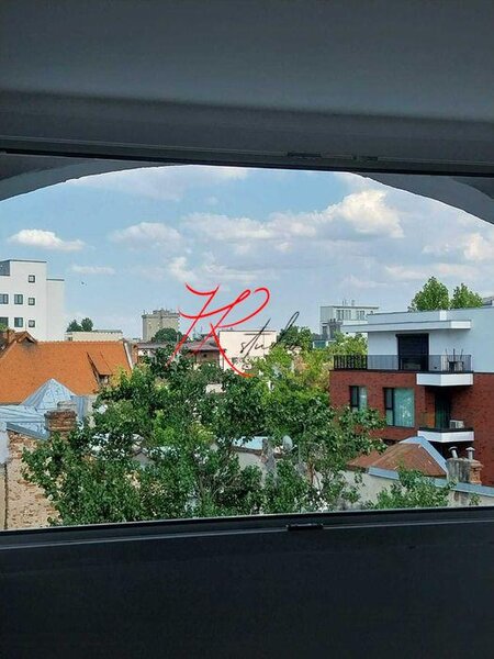 Polona, vanzare apartament 2 camere, bloc mic,